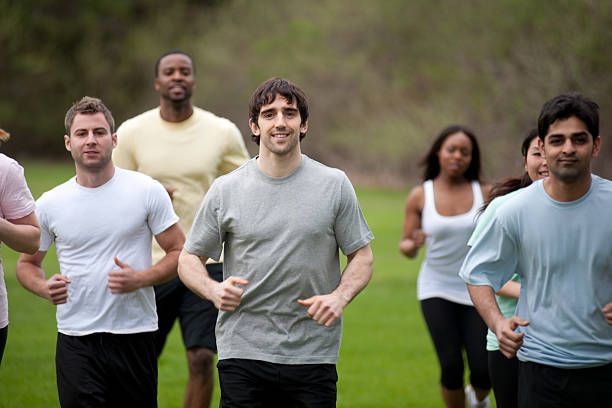 istock Outdoor fitness class 171587548