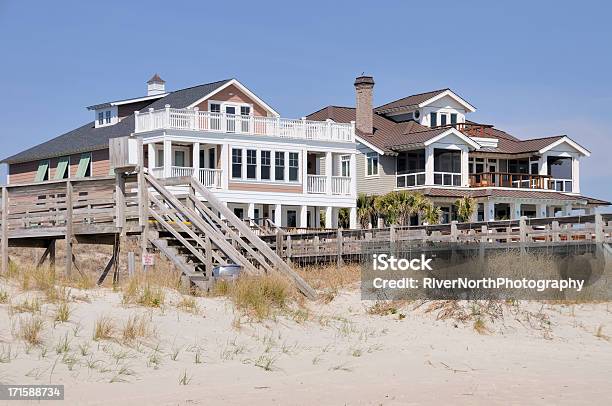 Casas Beach Carolina Del Sur Foto de stock y más banco de imágenes de Casa - Casa, Playa, Aire libre