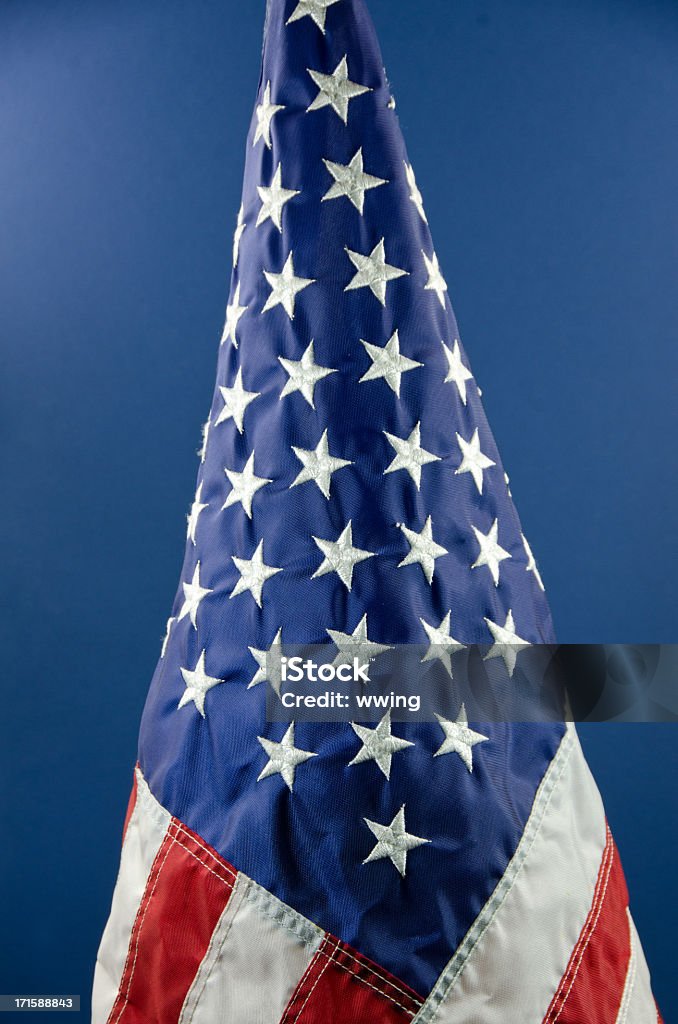 Amerykańska flaga w Błękitne - Zbiór zdjęć royalty-free (Amerykańska flaga)