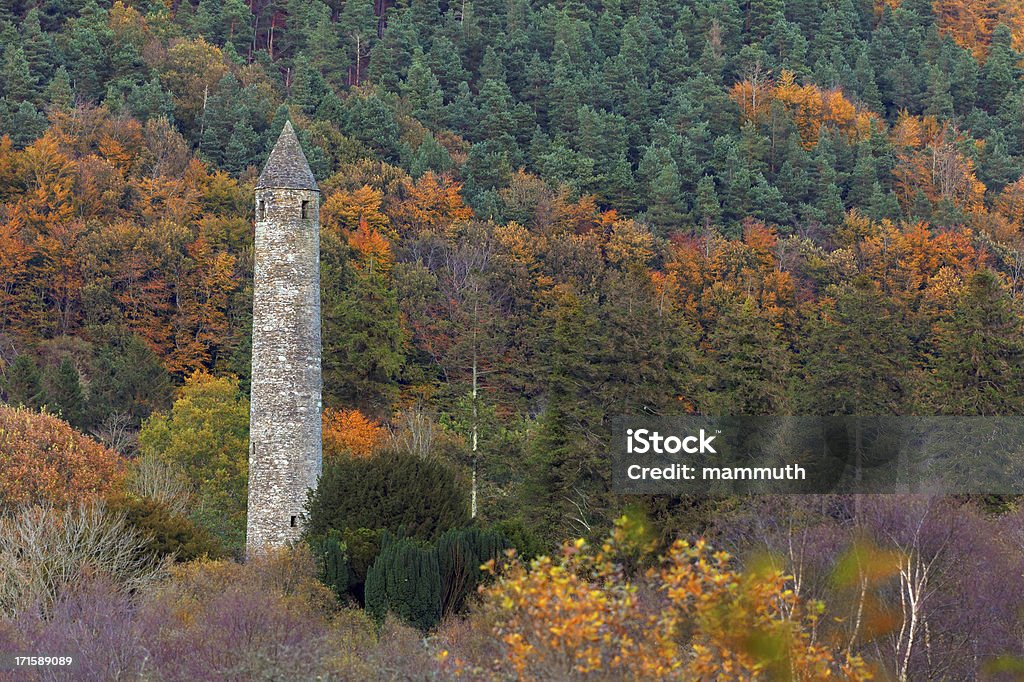 Antica tower - Foto stock royalty-free di Autunno