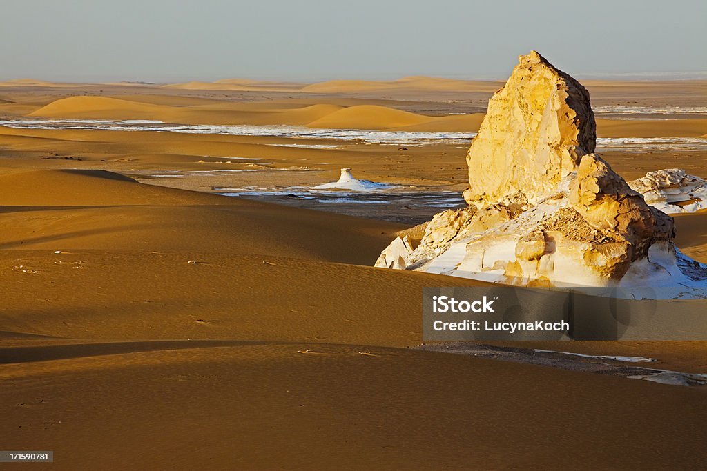 Zarte Morgen Licht über Dünen und hills im Sahara desert - Lizenzfrei Afrika Stock-Foto
