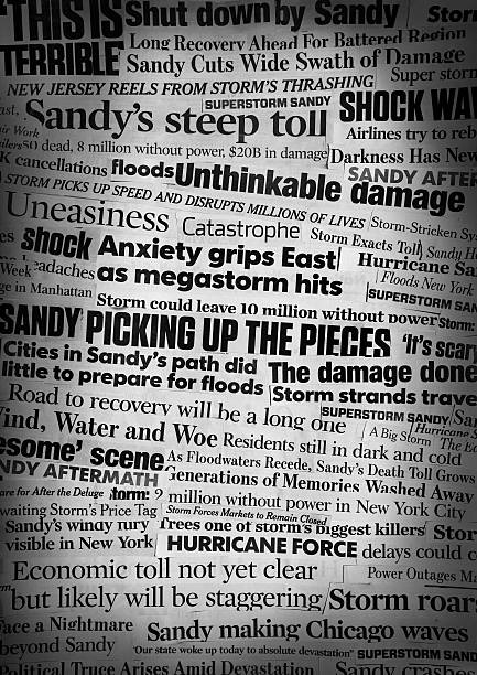 uragano sandy titolo di giornale collage - death toll foto e immagini stock