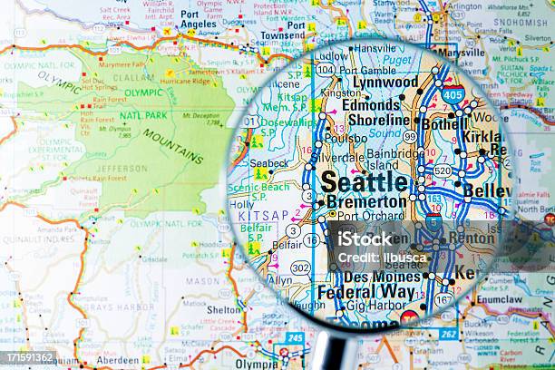 Miast W Lupa Na Mapie Seattle - zdjęcia stockowe i więcej obrazów Mapa - Mapa, Seattle, Ameryka