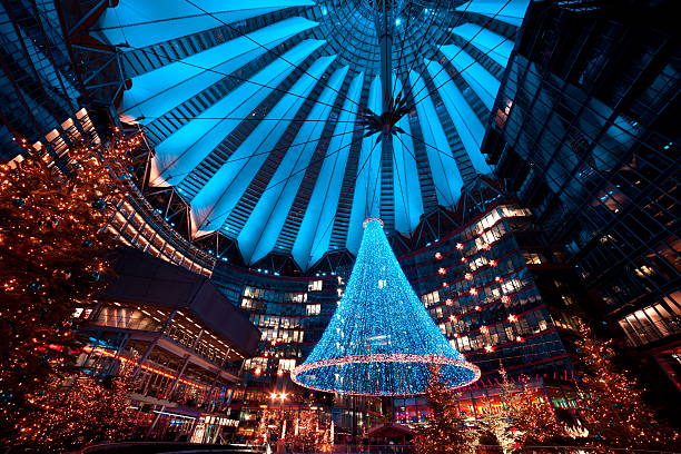 istock Christmas market 171591597