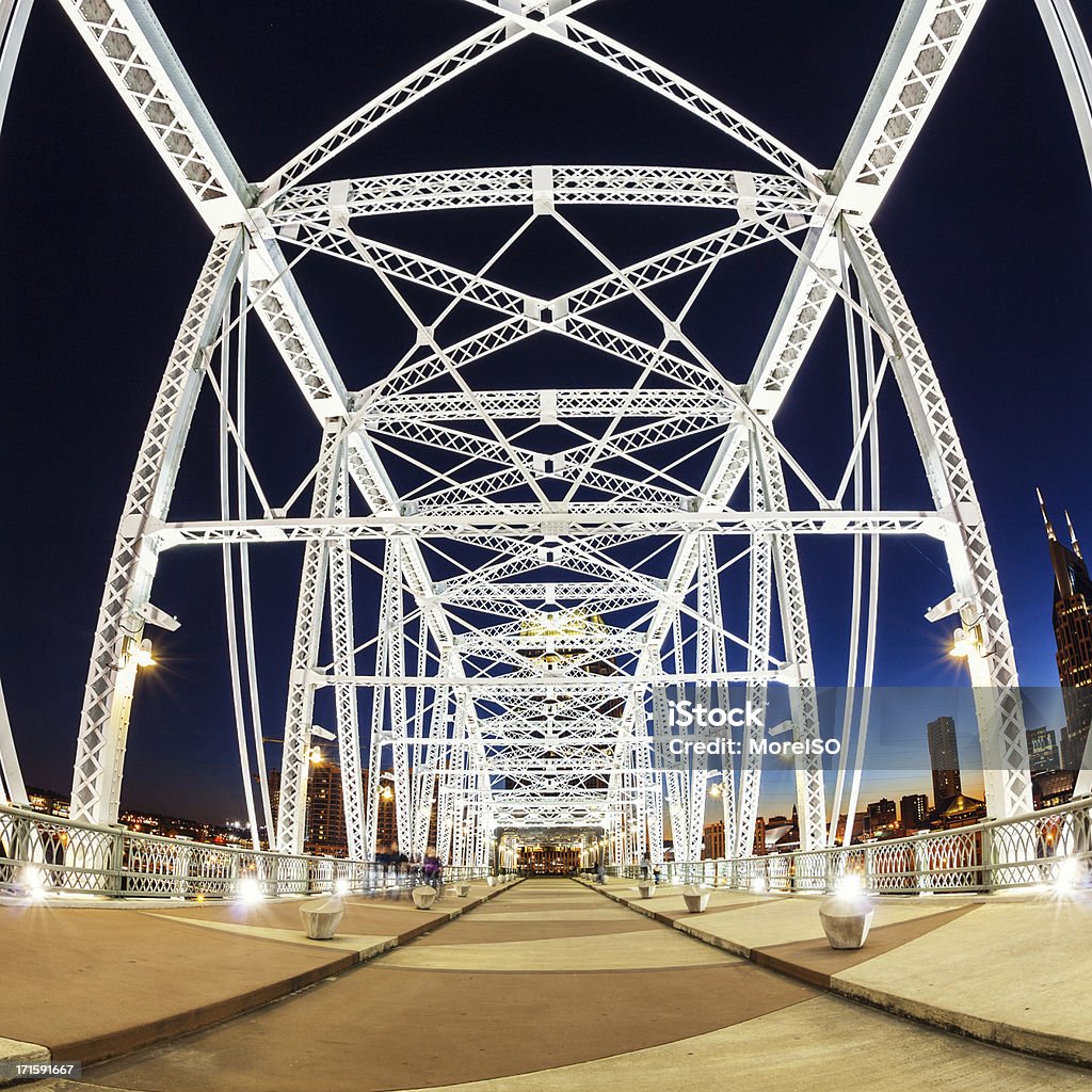 Ponte di notte, Nashville - Foto stock royalty-free di Alba - Crepuscolo