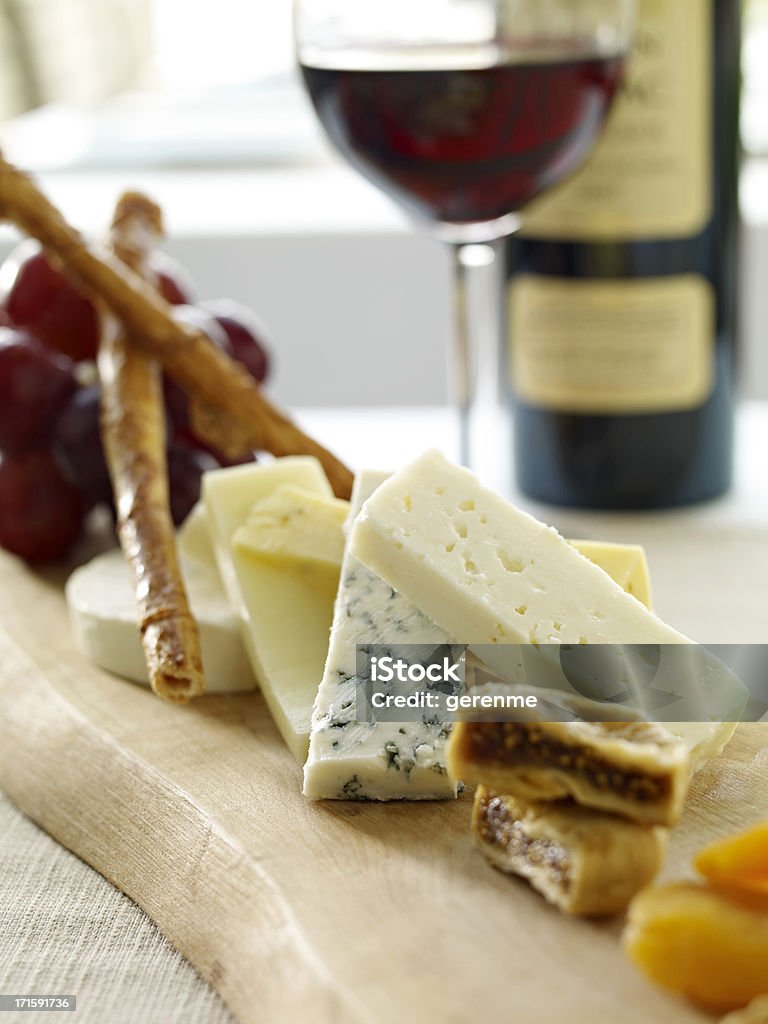 Käse Platte mit Rotwein - Lizenzfrei Alkoholisches Getränk Stock-Foto