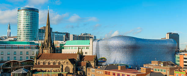 vista panorámica de la ciudad de birmingham en inglaterra - west midlands fotografías e imágenes de stock