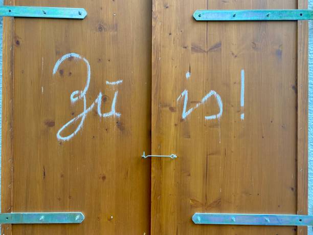 istock Zu is means closed in Bavaria 1716227662