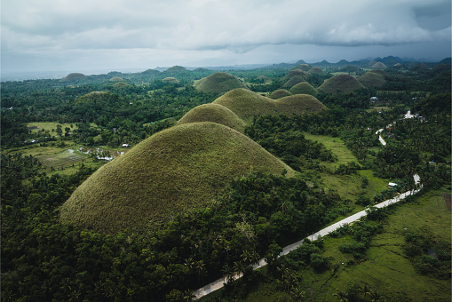 Mountain chain , Cebu , Chocolate Hills