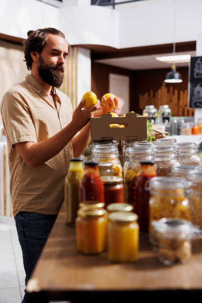 istock Shop client buys chemicals free lemons 1716648821