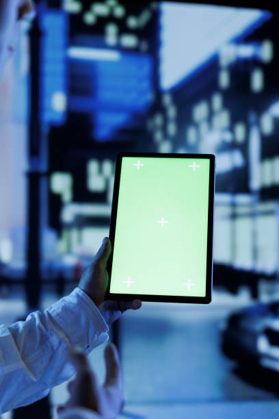istock Citizen uses mockup tablet in city 1716719116