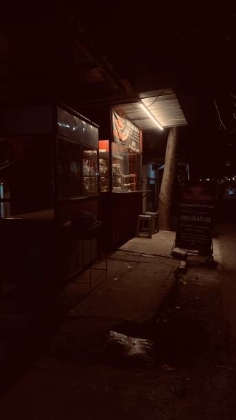 istock Tobacco shop 1716937980