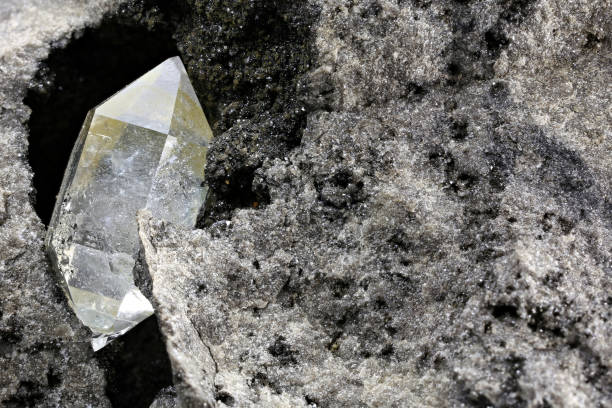 istock Herkimer diamond nestled in bedrock 1717250722