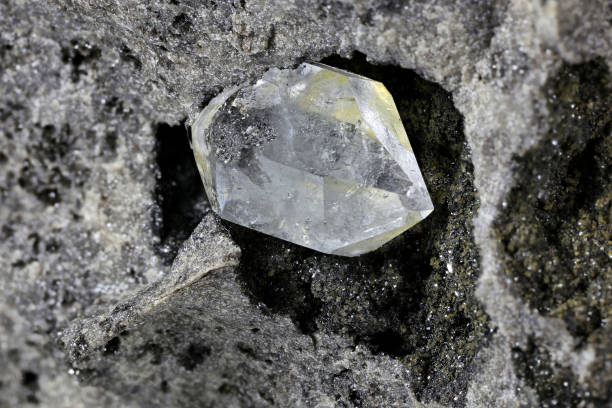 istock Herkimer diamond nestled in bedrock 1717251260