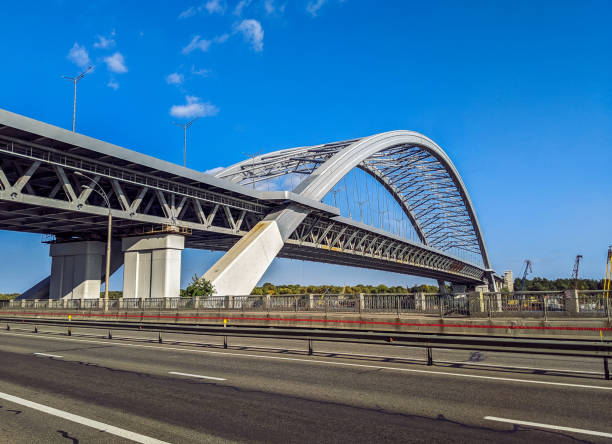 istock Podolsky Bridge under construction in Kyiv 1717460703