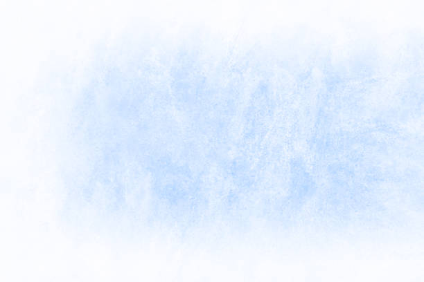 jasne, jasnoniebieskie i wyblakłe białe plamy, szorstki, efekt tekstury, rustykalne i rozmazane, puste, puste poziome tła ombre z subtelną teksturą na całej powierzchni - textured effect marbled effect blue backgrounds stock illustrations