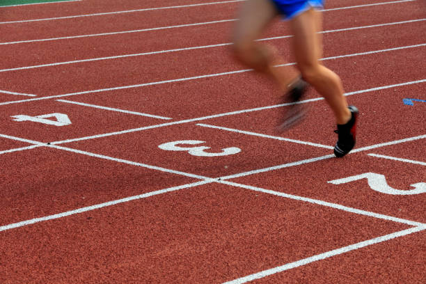 istock legs of a long distance runne 1720431964