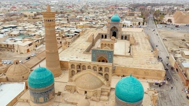 istock Kalan Mosque in Bukhara 1720621039