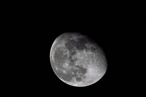 Gibbous moon(Moon at Lunar calendar 18 of China)