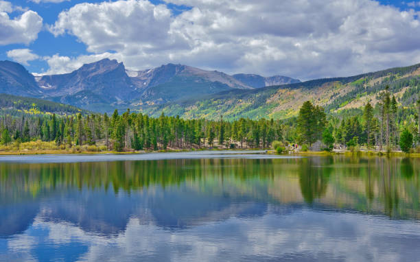 istock Autumn Rocky Mountain National Park 1720802937