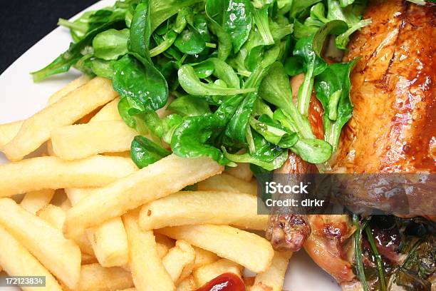 Pollo E Patatine - Fotografie stock e altre immagini di Arrosto - Cibo cotto - Arrosto - Cibo cotto, Carne, Carne di pollo