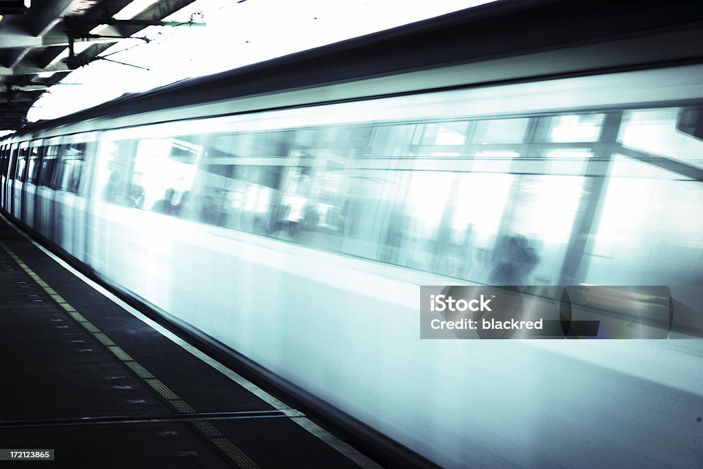 U-Bahn in Bewegung - Lizenzfrei Abwarten Stock-Foto