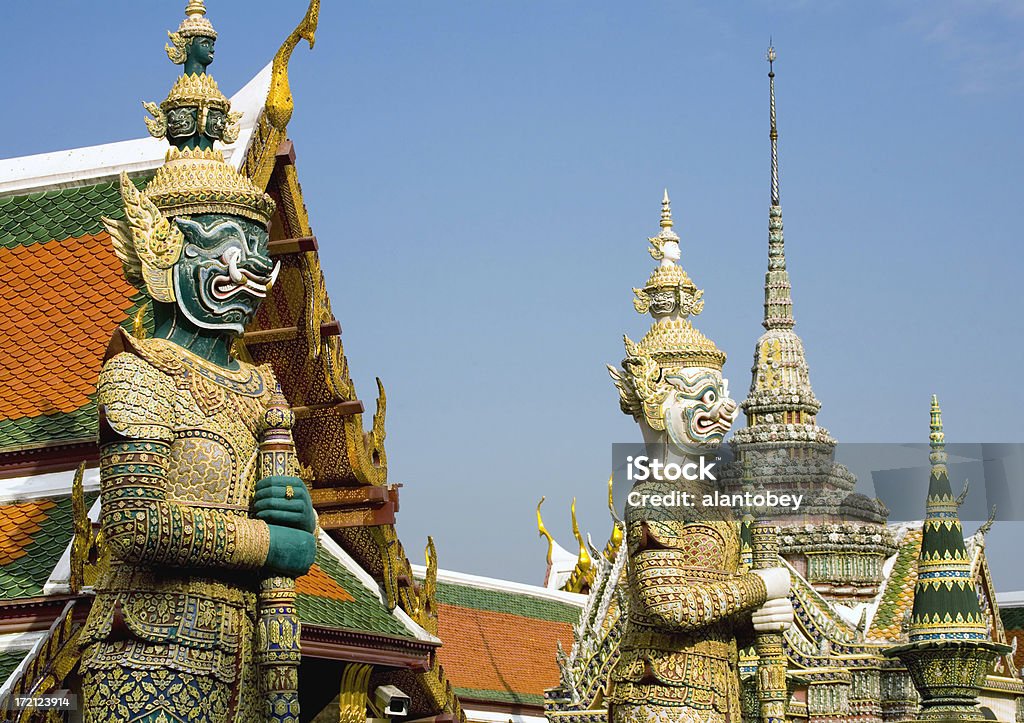 Bangkok Royal complexo: Palace, estupas, responsável e Demônios - Foto de stock de Arquitetura royalty-free