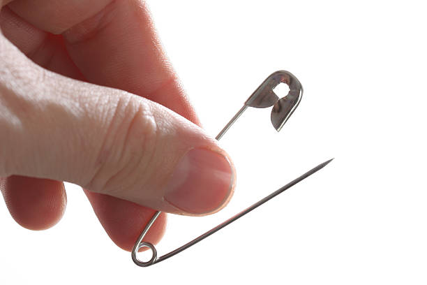 Ear acupuncture can be used to treat and prevent diseases of the body and organs by stimulating specific points on the ear with appropriate needles or stimulating materials. Ear acupuncture has been used to treat diseases in China for thousands of years, as recorded in many ancient medical texts.In addition, the ear is also a part of the diagnosis of certain diseases. In addition, folk medicine passed down among rural Chinese people uses various materials to stimulate the ear to treat diseases, such as acupuncture, moxibustion, massage, and herbal pastes on points on the ear, including ear acupuncture to treat tinnitus.
