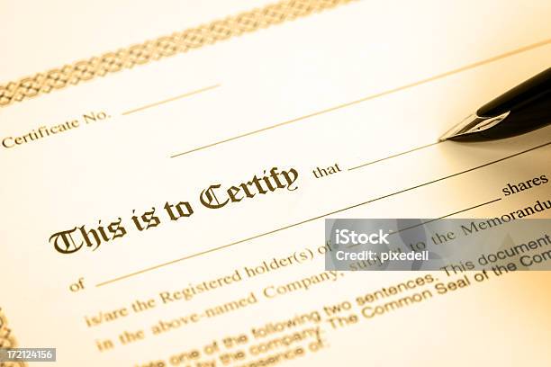 Certificato - Fotografie stock e altre immagini di Autorità - Autorità, Autorizzazione, Carta