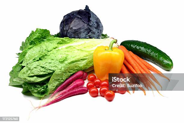 Ingredienti Insalata Fresca - Fotografie stock e altre immagini di Arancione - Arancione, Carota, Cavolo