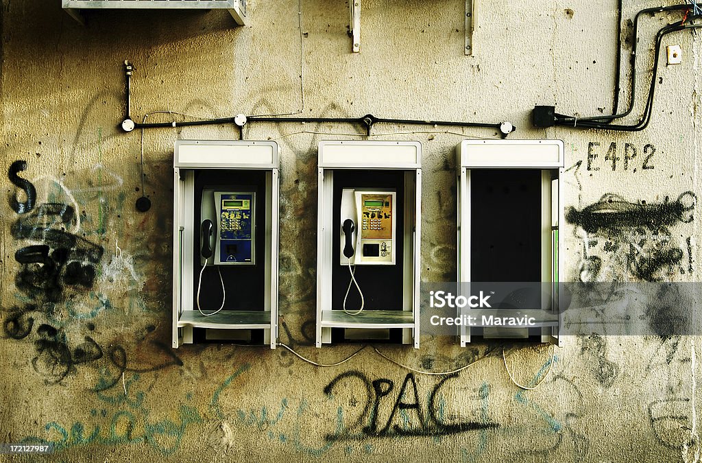 телефонные будки - Стоковые фото Граффити роялти-фри