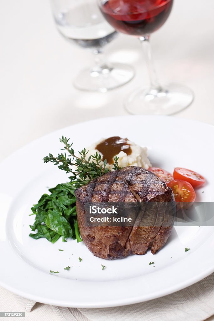 Taglio centrale Filet cena - Foto stock royalty-free di Filet Mignon