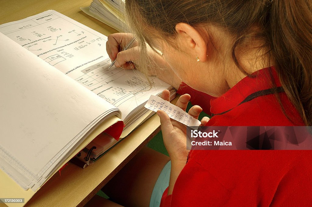 Los niños en la escuela - Foto de stock de Imitación libre de derechos