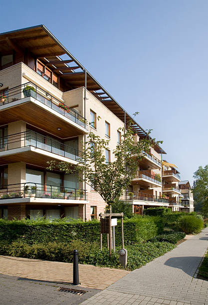 istock Contemporary apartment building 172132184