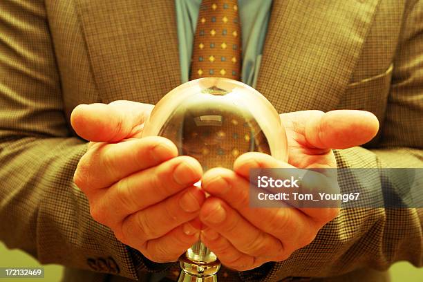 Foto de Especulação De Negócios e mais fotos de stock de Acaso - Acaso, Bola de cristal, Cartomancia