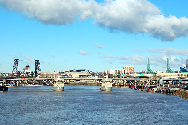 istock The Willamette River and Rose Garden Arena 172132504