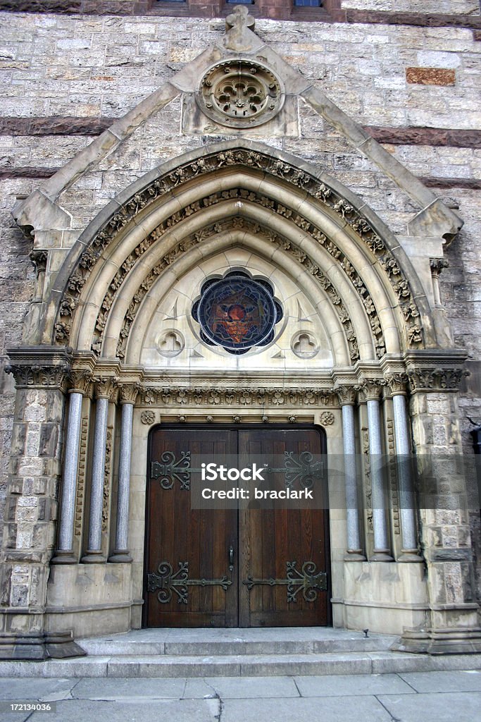 Iglesia de entrada - Foto de stock de Antigualla libre de derechos