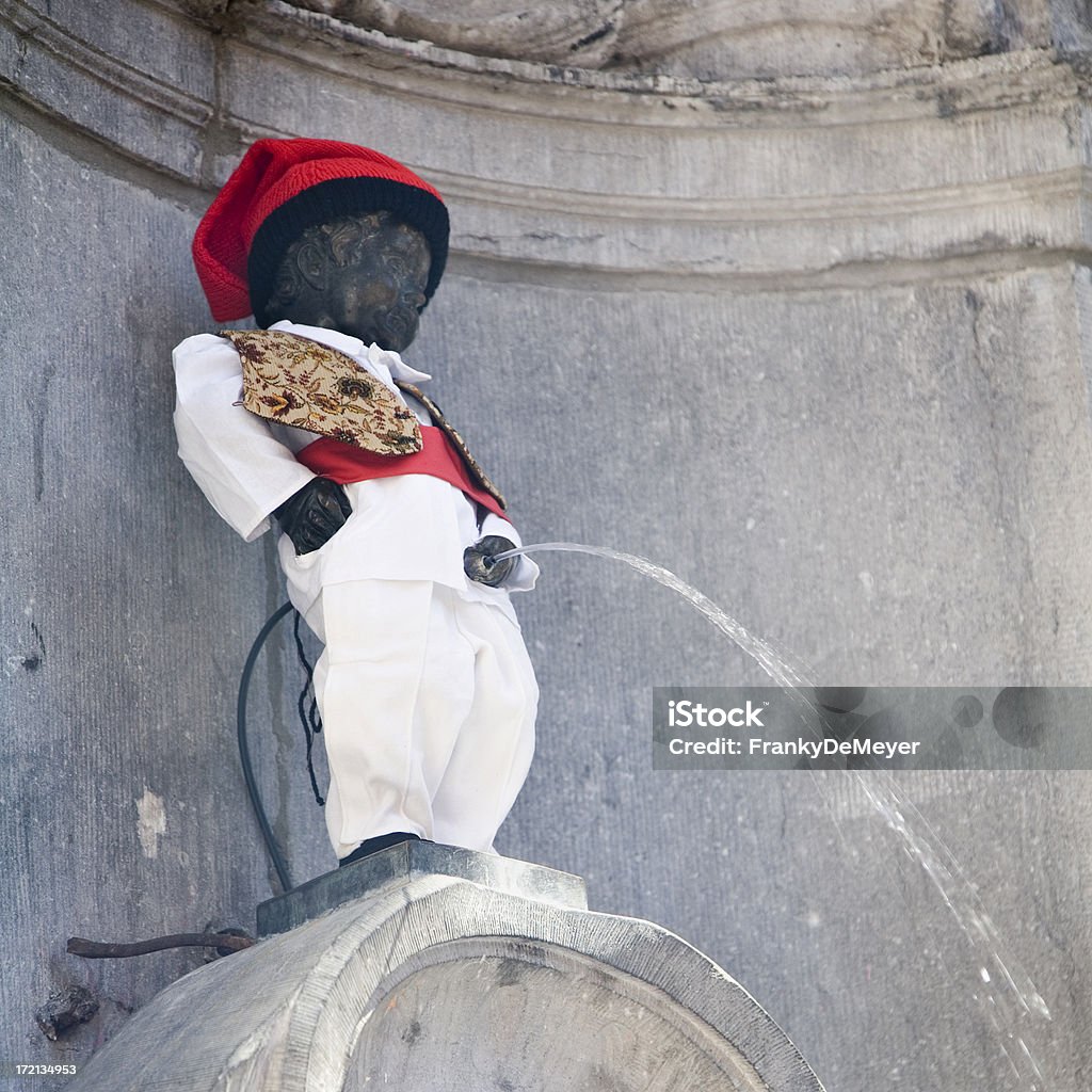 Statua del Manneken Pis, Bruxelles - Foto stock royalty-free di Mannekin-Pis