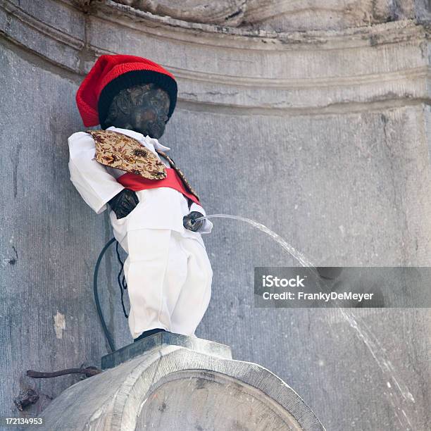 Statua Del Manneken Pis Bruxelles - Fotografie stock e altre immagini di Mannekin-Pis - Mannekin-Pis, Fontana - Struttura costruita dall'uomo, Piccolo