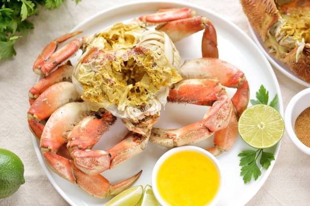 Boiled crab with lime juice butter sauce and garlic