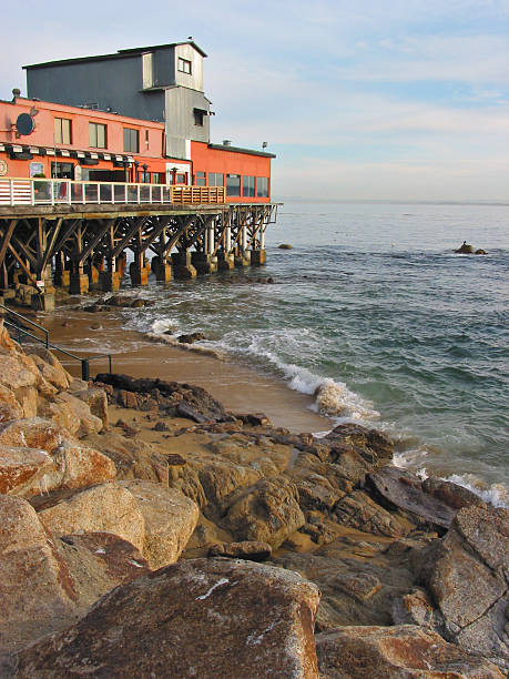 набережная cannery row - monterey california monterey county cannery row стоковые фото и изображения