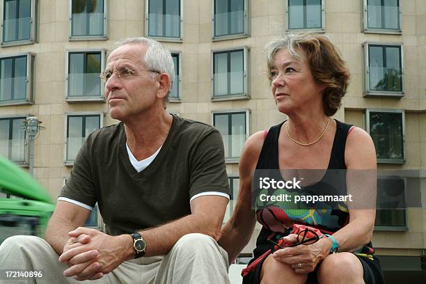Серьезные Старшая Пара — стоковые фотографии и другие картинки Пожилая пара - Пожилая пара, Непроницаемое лицо, Германия