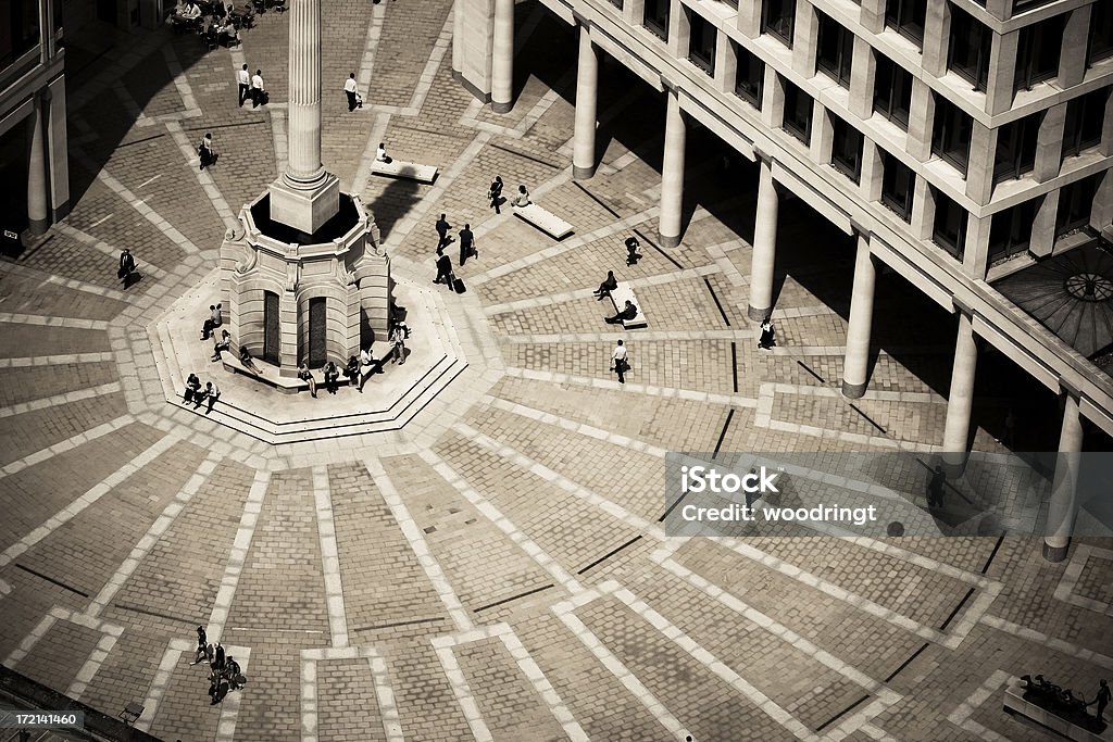 Business im Courtyard - Lizenzfrei Atrium - Grundstück Stock-Foto