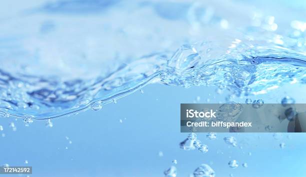 Burbujas En El Agua Foto de stock y más banco de imágenes de Agua - Agua, Azul, Azul turquesa