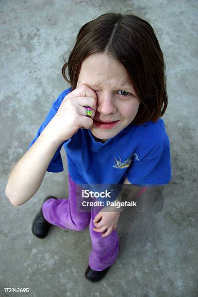 Płacz Dziecka - zdjęcia stockowe i więcej obrazów Dziecko - Dziecko, Dziewczyny, Fotografika