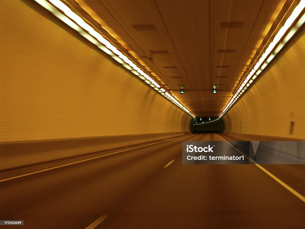 Jazda w tunelu - Zbiór zdjęć royalty-free (Abstrakcja)