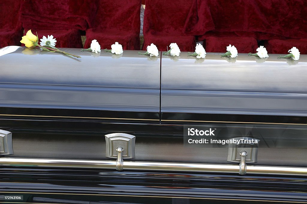 Assentos vazios no Funeral - Foto de stock de Lugar Relacionado a Morte royalty-free