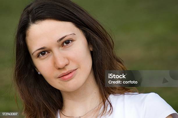 Foto de Mente Aberta e mais fotos de stock de Olho - Olho, Sorrindo, Só Uma Mulher