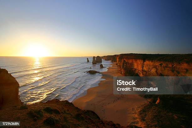 Tramonto Sulla Catena Montuosa Dei Dodici Apostoli - Fotografie stock e altre immagini di Australia - Australia, Bass Strait, Cielo sereno