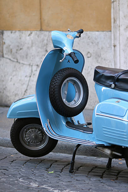 istock Blue Italian vintage scooter in Rome 172143923